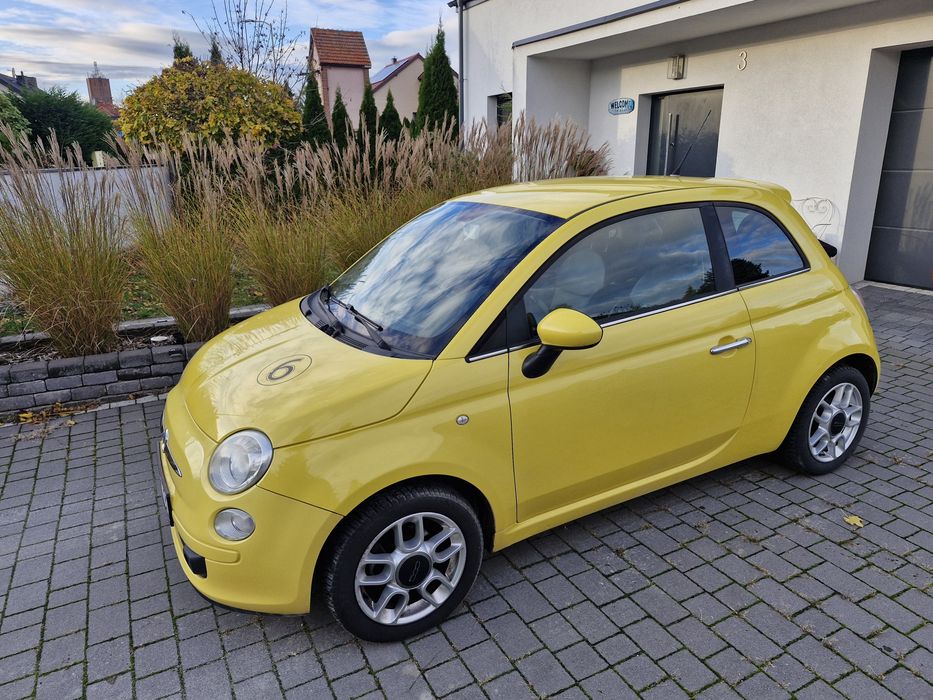 Fiat 500 1.1 benzyna zarejestrowany 2010 rok