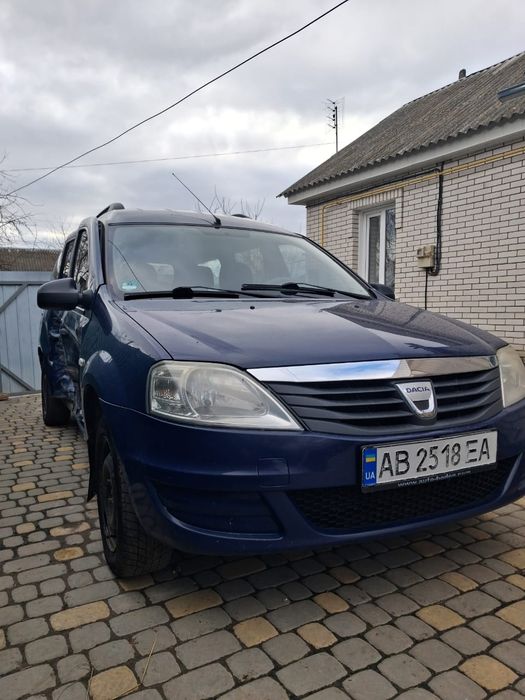 Дачія Логан 1,6 газ/бенз 2009 року