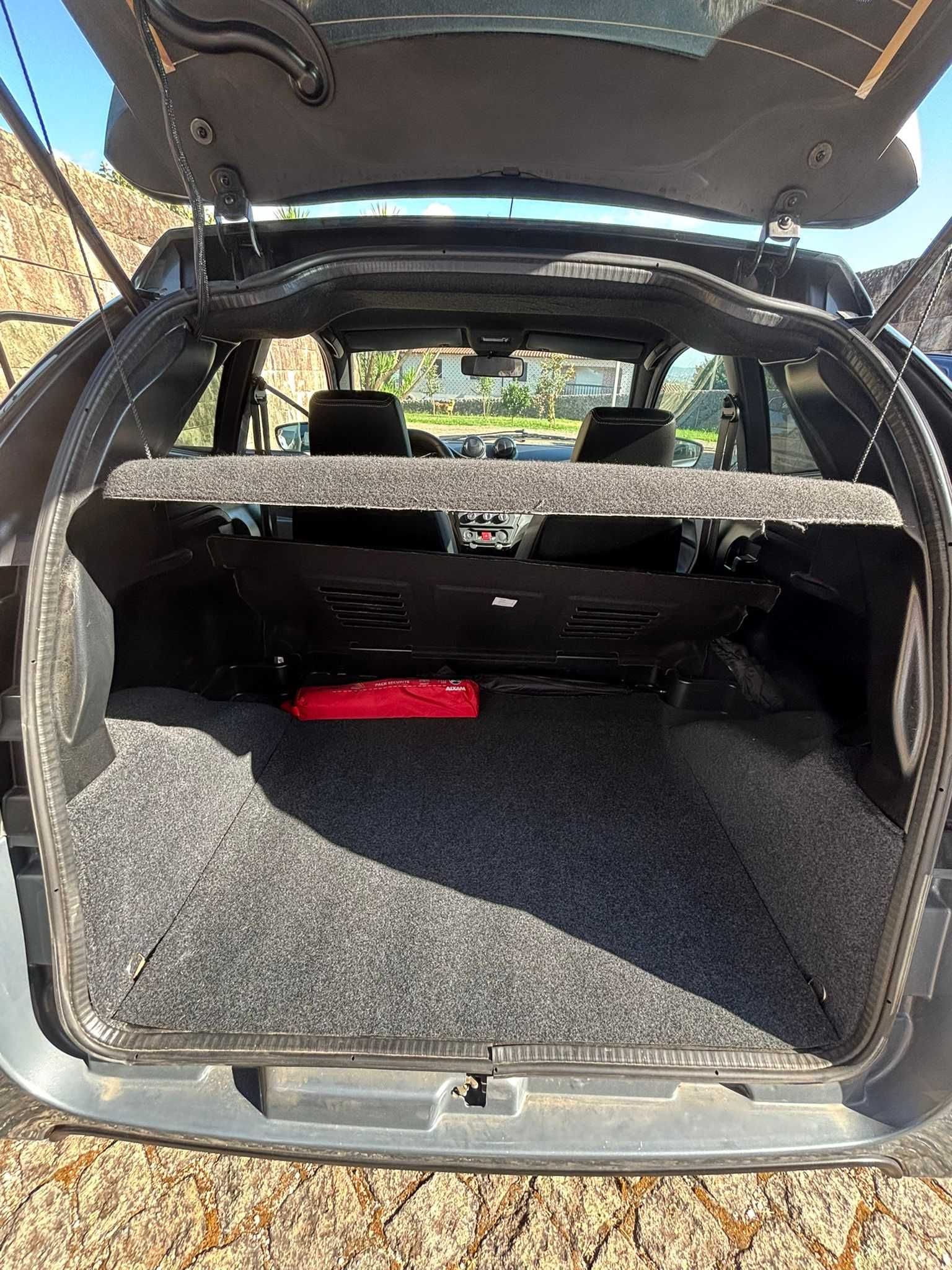 Microcar Aixam Coupé 2023 (agosto)