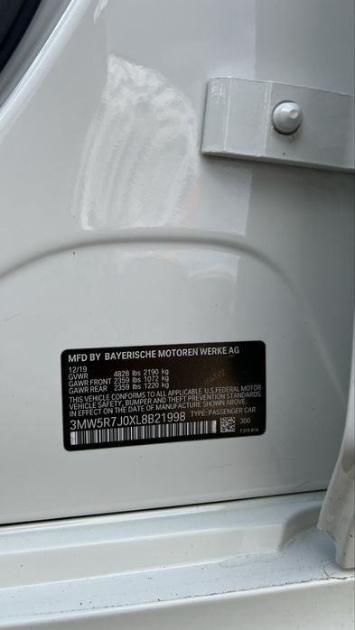 Продам BMW G20 330i