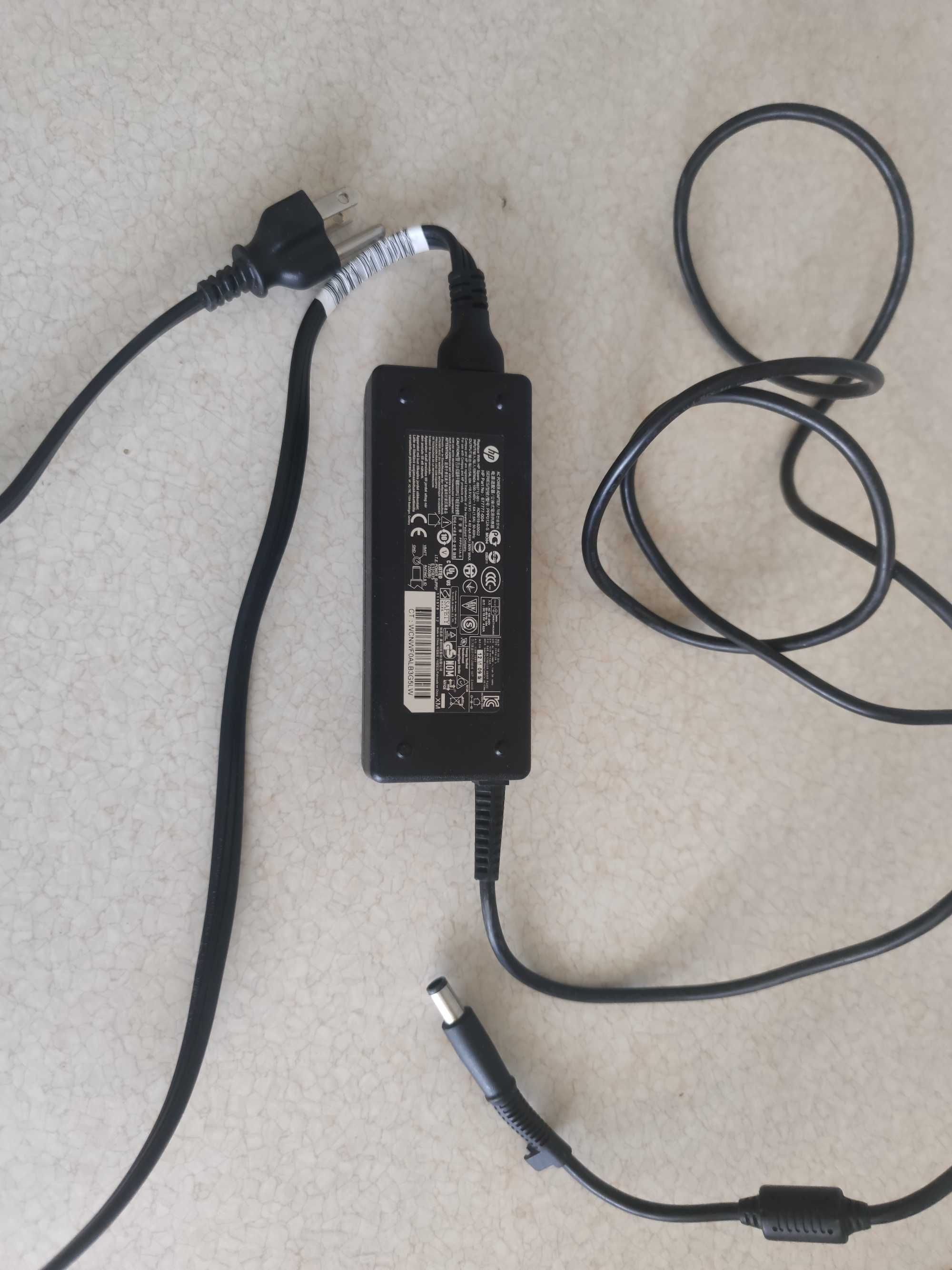 Зарядний пристрій для ноутбука HP 19.5V 4.62A 90W Оригінал.Новий .