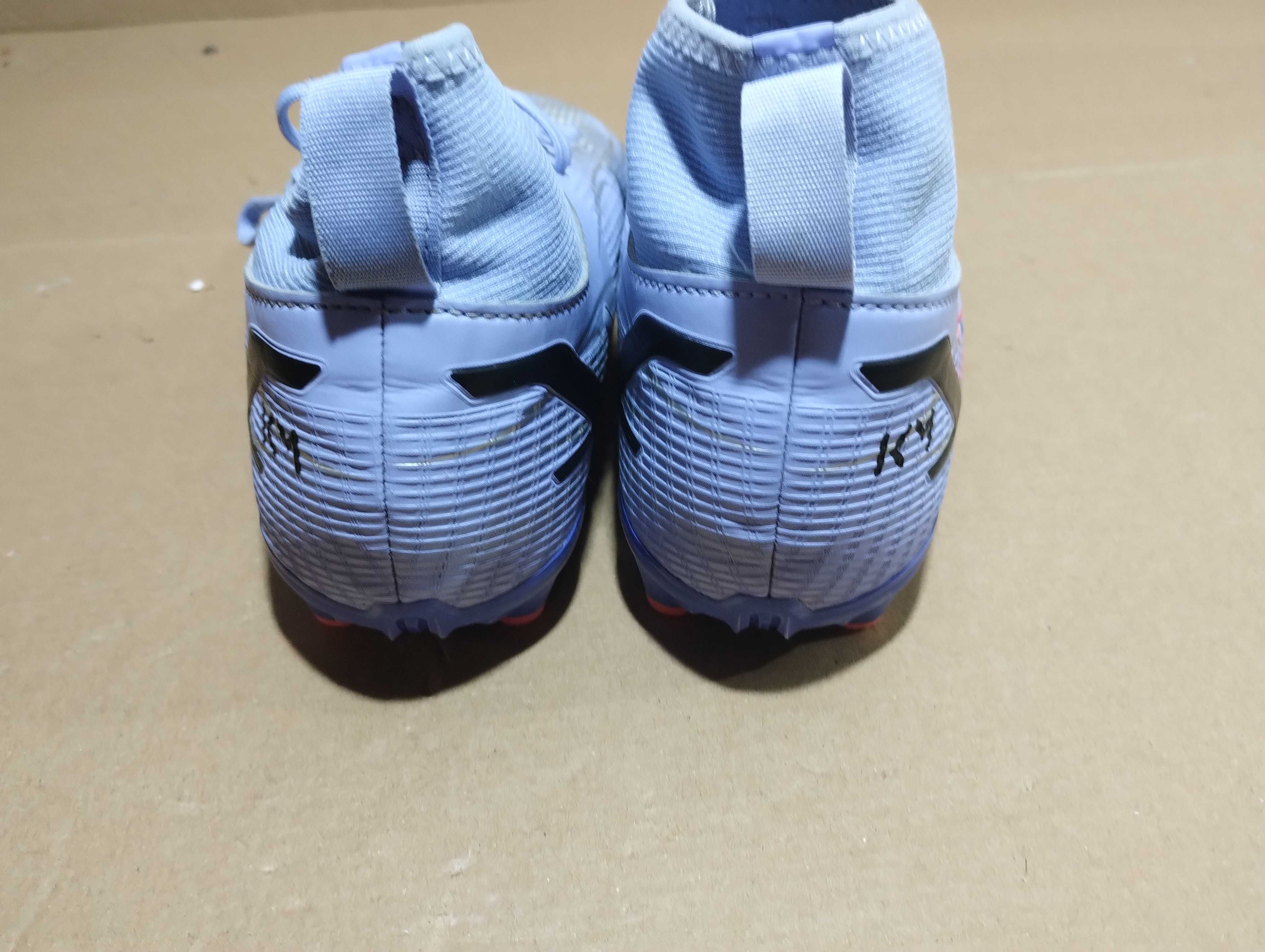 buty piłkarskie korki Nike  mercurial Jr roz 37,5