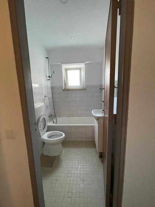Arrendamento – Apartamento T1 convertido em T2