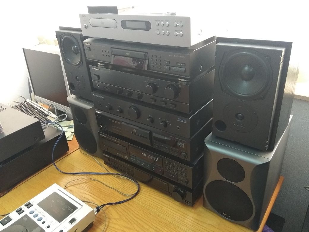 Amplificadores, leitores de CDs, Tuner