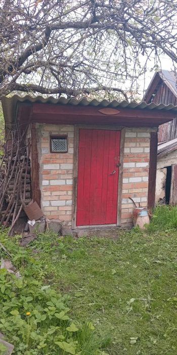 Продаю будинок хату з садом та огородом