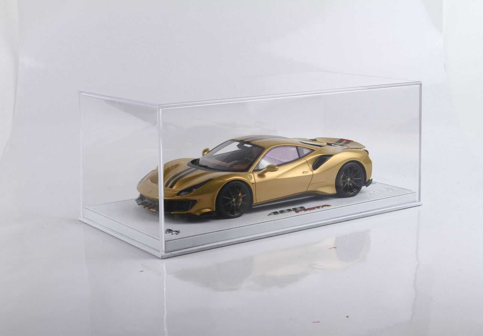 1:18 Ferrari 488 Pista Metallic Gold - BBR Models - Limited to 15 pcs