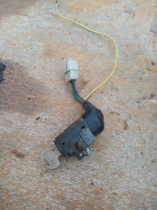 замок зажиганія і руль з проводами і тросами хонда діо 27