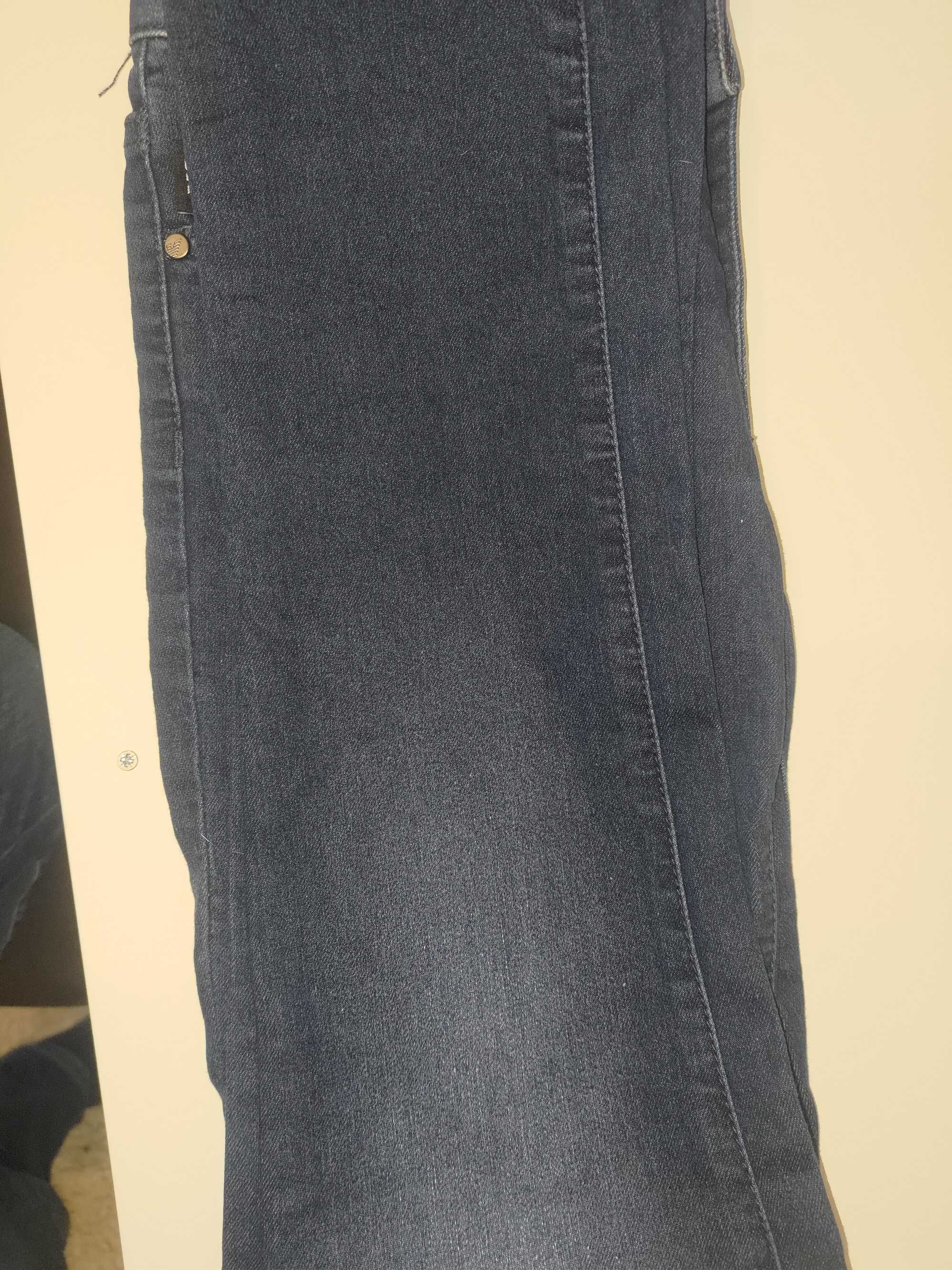 spodnie jeansy Emporio Armani chłopięce rozm. 152 (12)