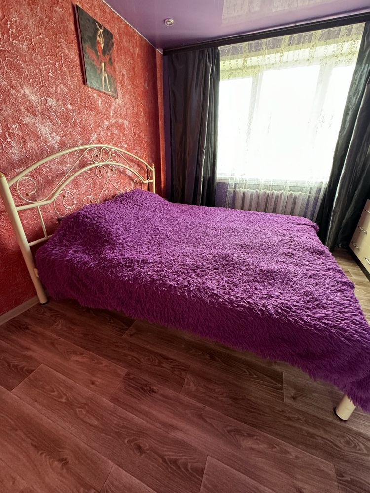 Продам 2-х спальную кровать