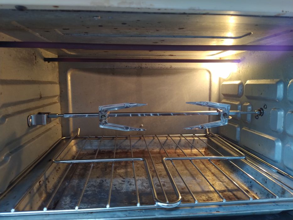 Forno elétrico em bom estado casa apartamento vivenda escritório.