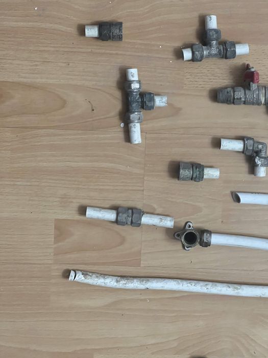 Сантехнічні зєднання, фітінги, зєднувачі обжимні комплект