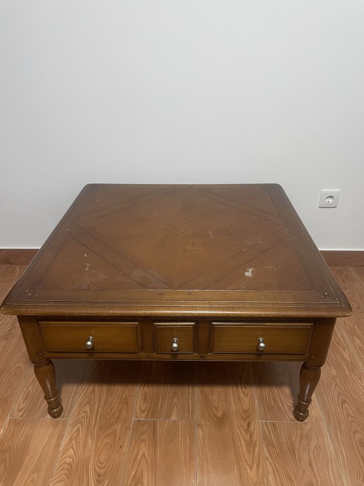Estante e mesa para sala de estar