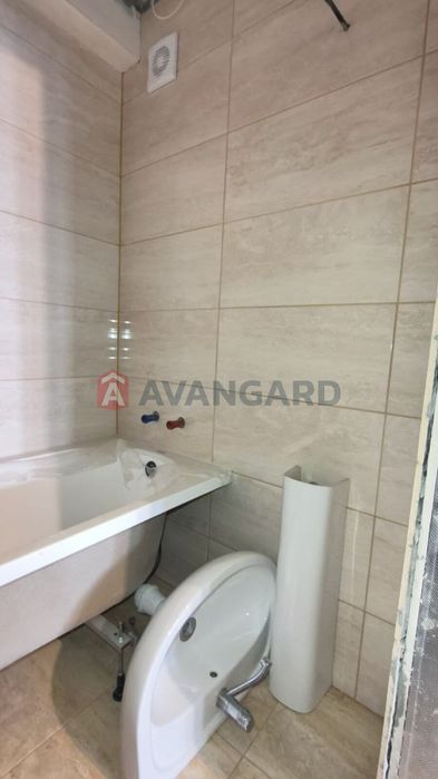 Продається 2-кімнатна квартира у Дніпровському р-ні.