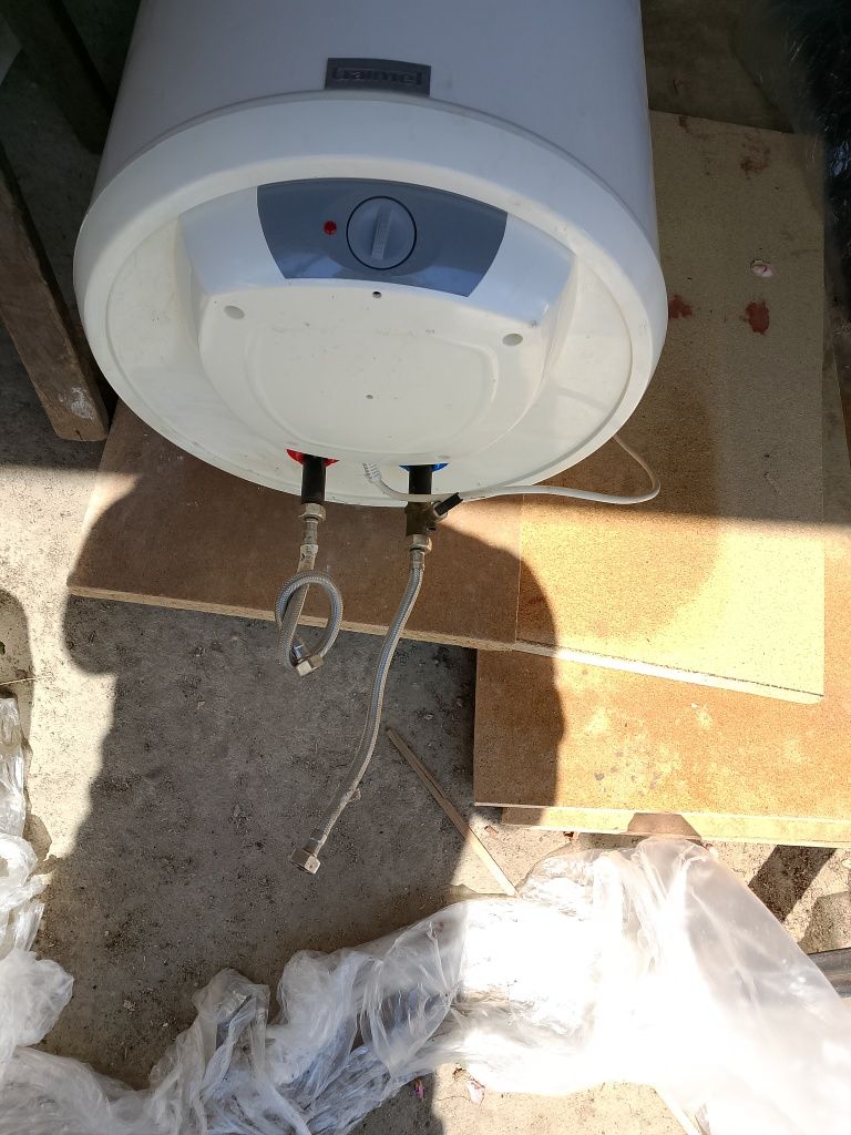 Bojler elektryczny 60l