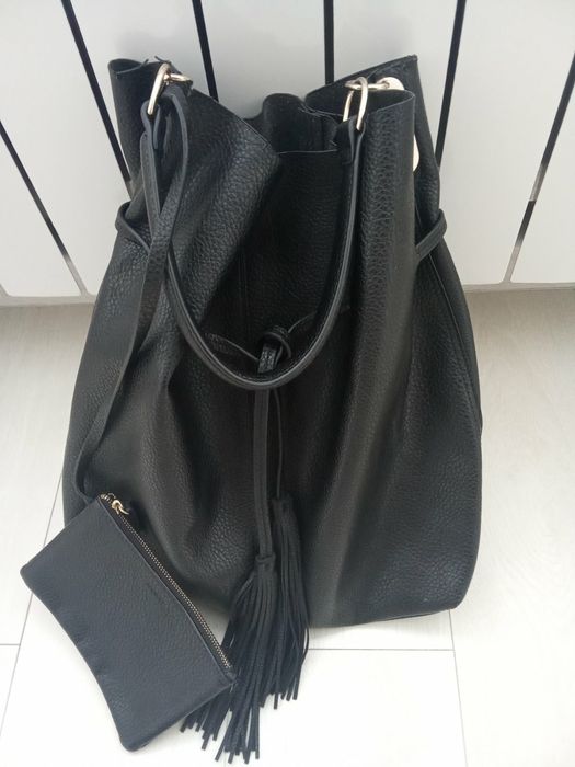 Кожана чорна сумка