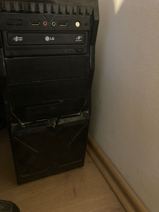 PC komputer do gier/biura. RX570 + SSD 256GB + i5 + 12GB RAM.