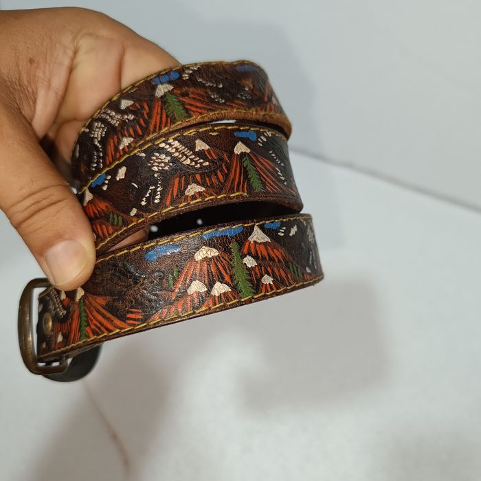 Cinto em Pele Vintage Pintado à mão tamanho pequeno