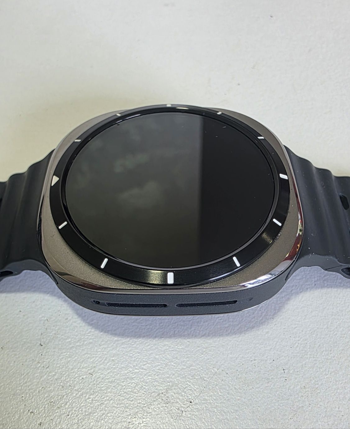 Смарт-годинник SAMSUNG Galaxy Watch Ultra Titanium Silver