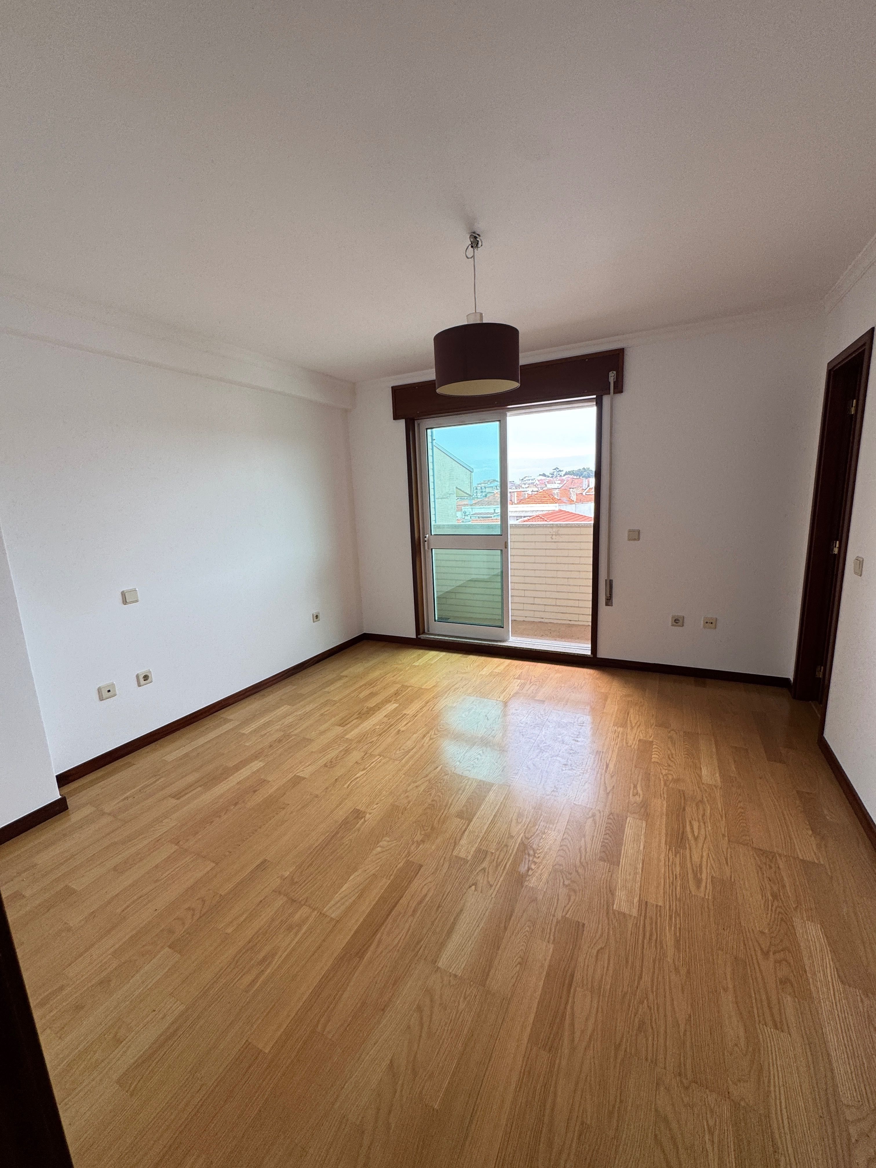 T4 Duplex à venda - Rua de Cunha Júnior, 206