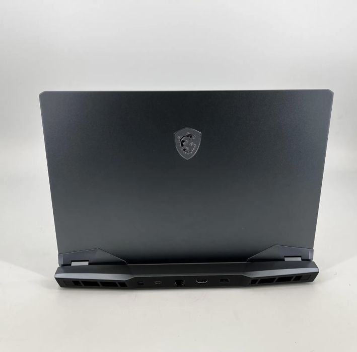 MSI GE66 Raider 10SFS–i7-10750H, ddr4 32GB, RTX 2070 Super