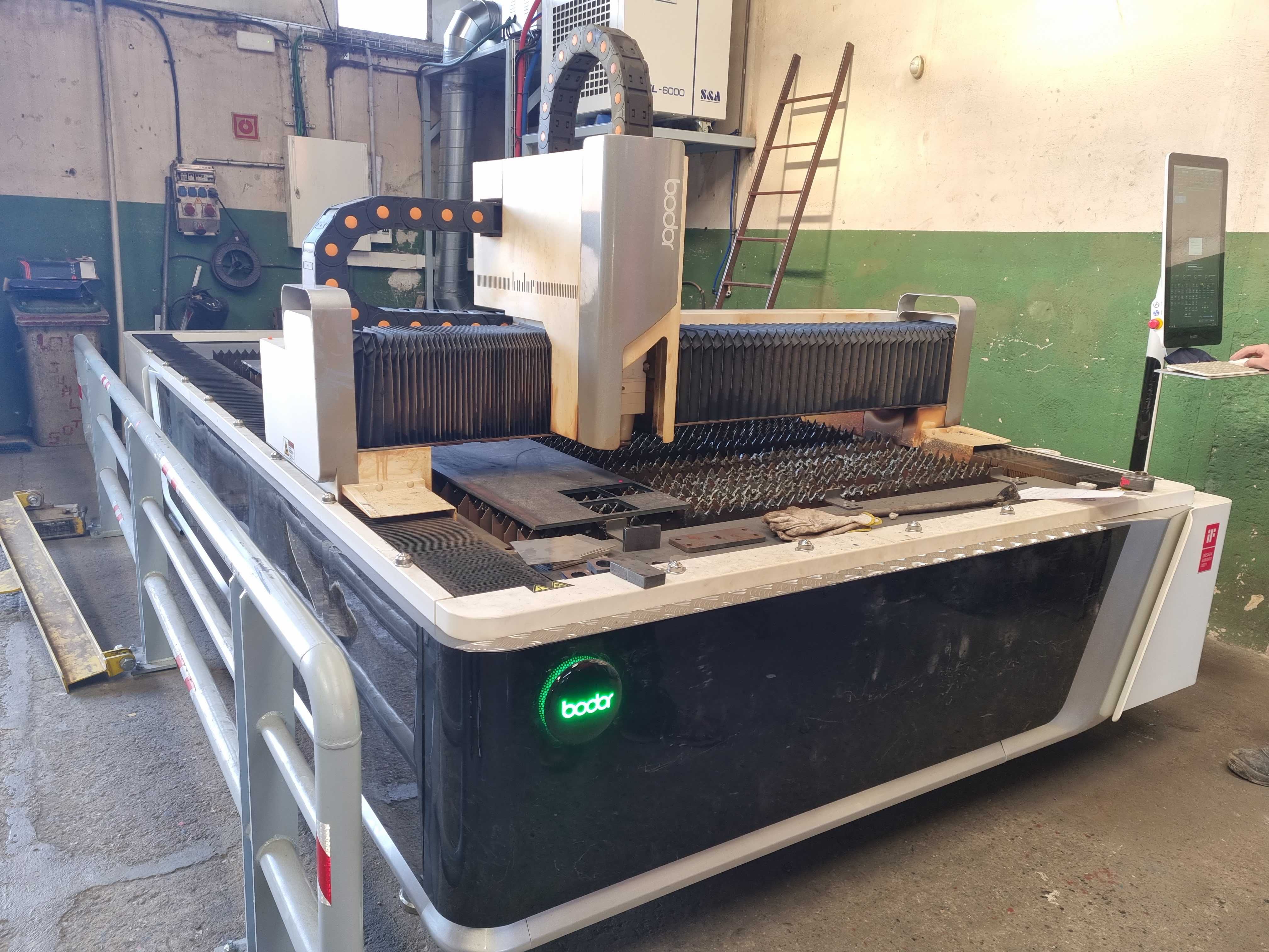 Mesa corte laser BODOR