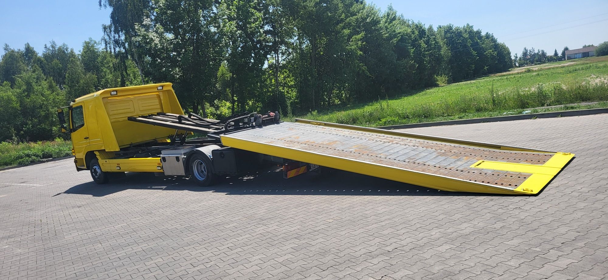 Mercedes Atego 1224 Pomoc Drogowa  6 osób Autolaweta 2013r