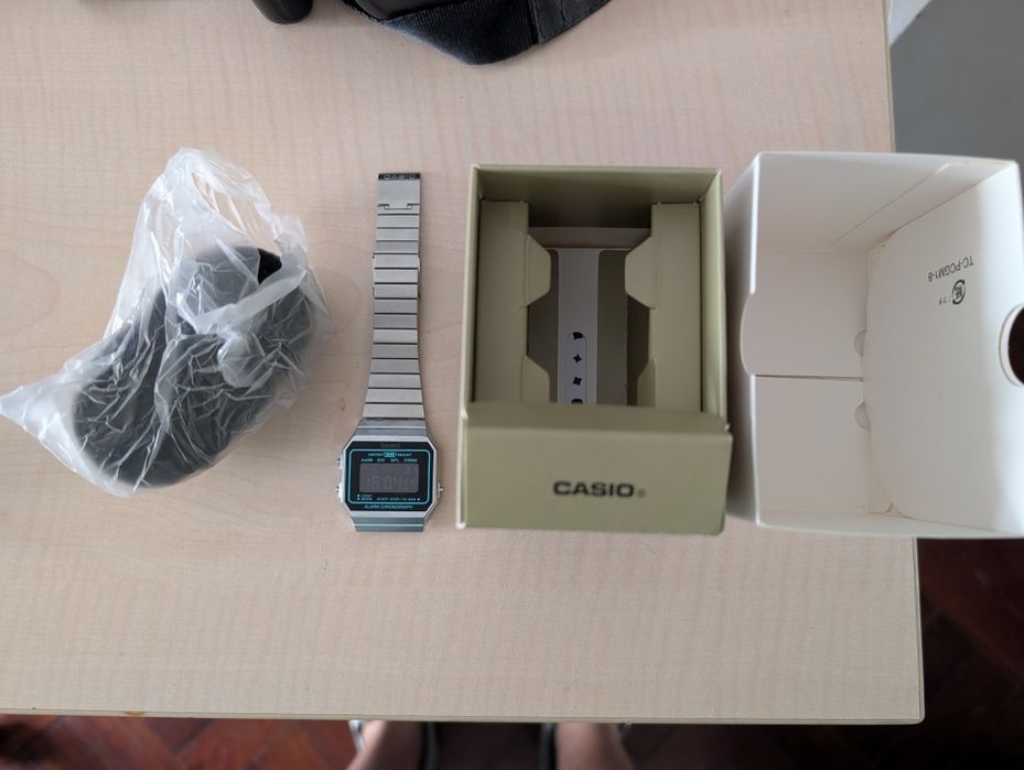 Relógio CASIO A700WEMS-1B Vintage com luz Cor de Laranja ORIGINAL