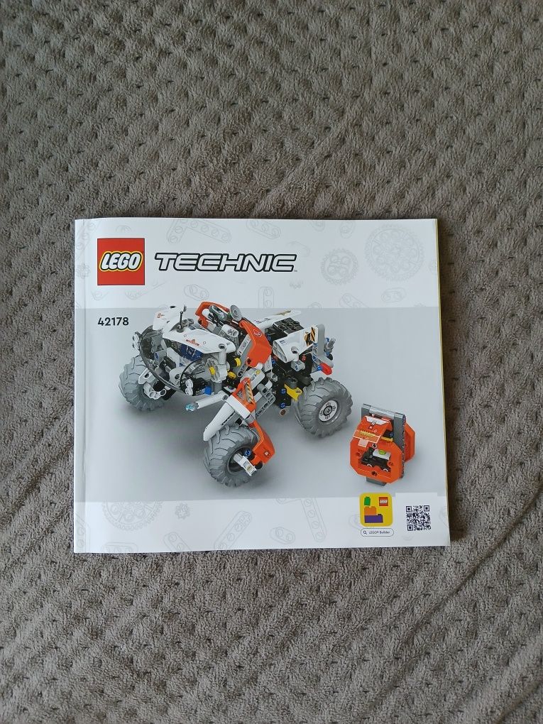 Klocki lego technic 42178 Kosmiczna ładowarka