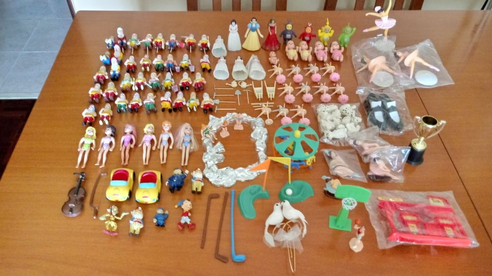 Formas e bonecos para bolos