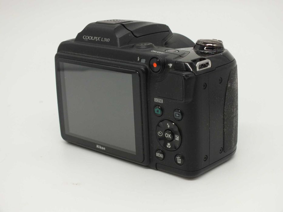 Aparat Nikon coolpix L310, plus pasek i dekielek