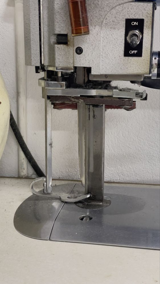 Máquina elétrica de corte p/ costura
