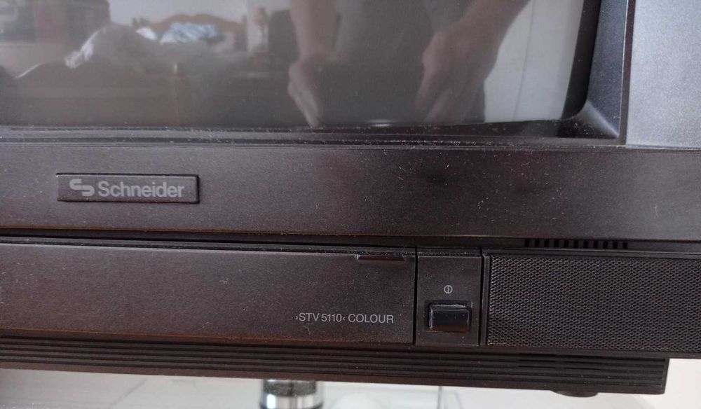Sprzedam telewizor Schneider kolor stereo 20 cali