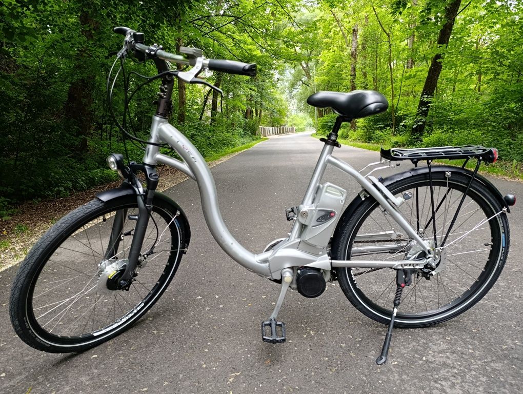 Rower elektryczny FLYER koła 26 rama 51. Sprawny
