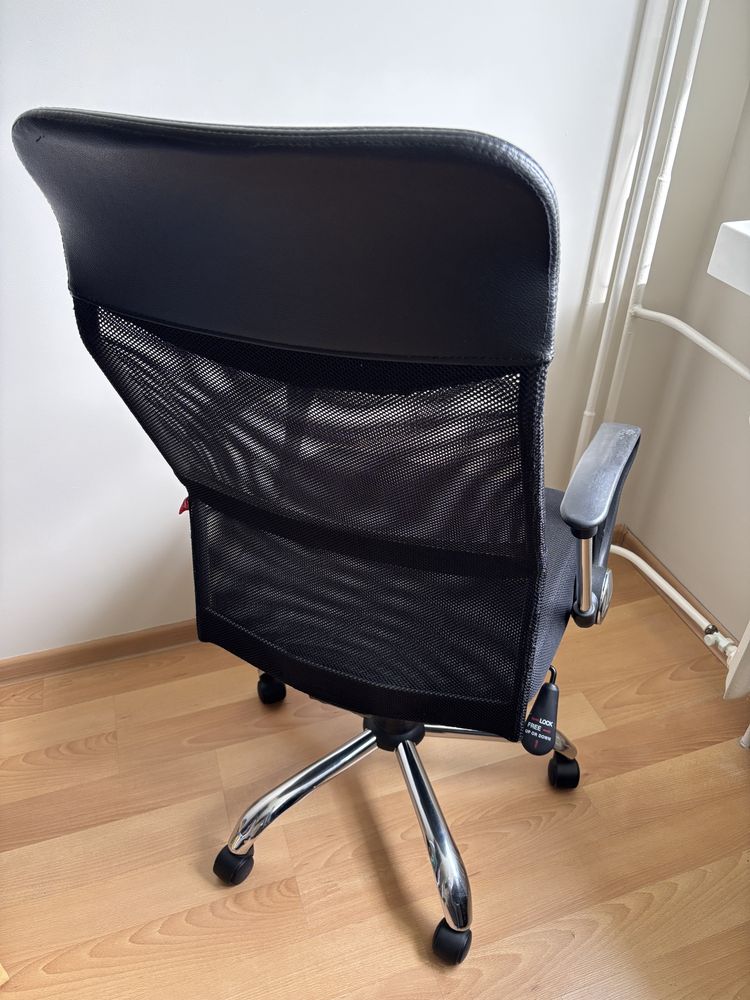 Fotel obrotowy VOX Berber Black - czarny