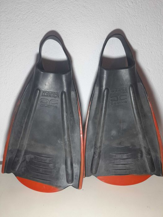 Barbatanas Pé de Pato Manta Clone Tamanho M (41-42) - Em Ótimo Estado!