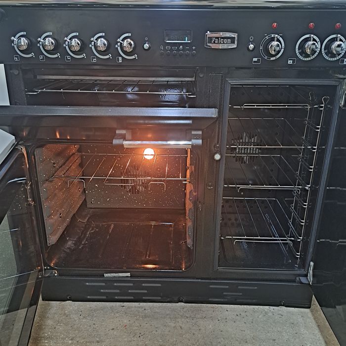 Професійна плита варочний центр Falcon