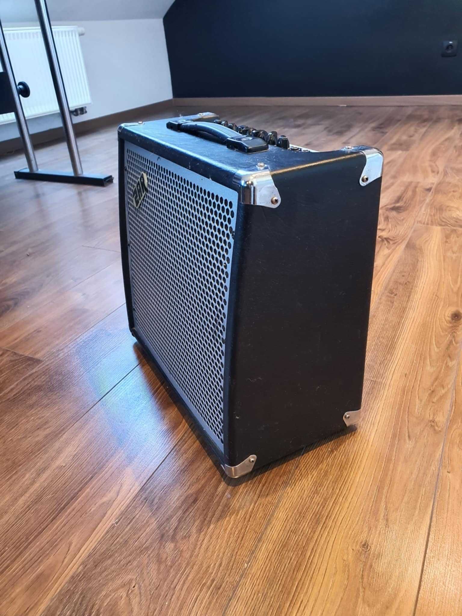 Wzmacniacz ZAR E-20R 20W