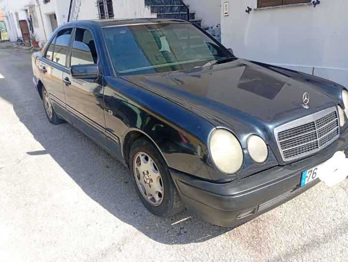 Mercedes E220 disel aceito trocas