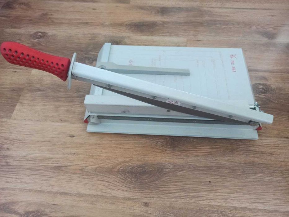 Gilotyna do papieru ARGO RC 363