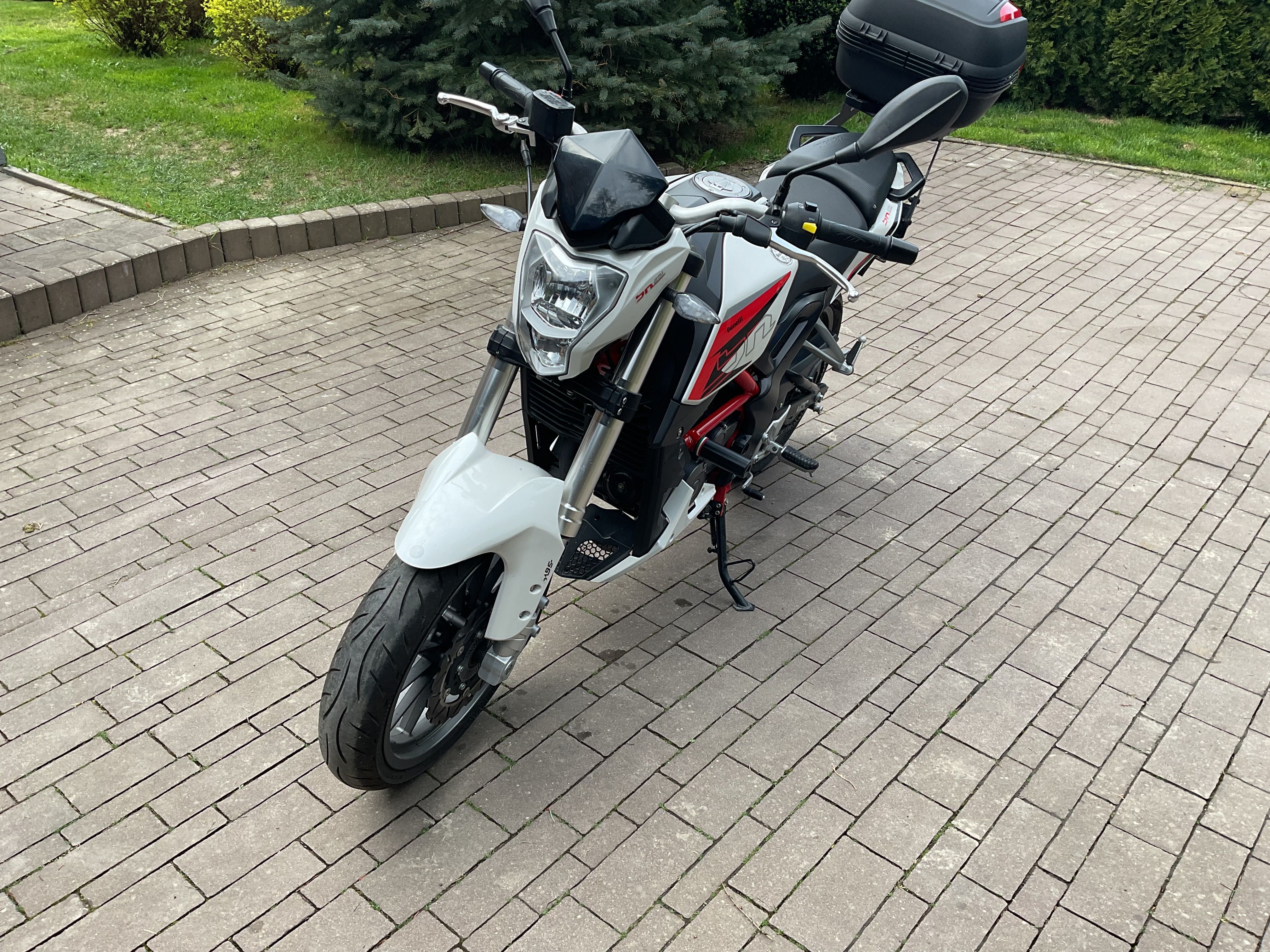 Motocykl Benelli BN 251 cm, naked , stan bdb, niski przebieg 6945km