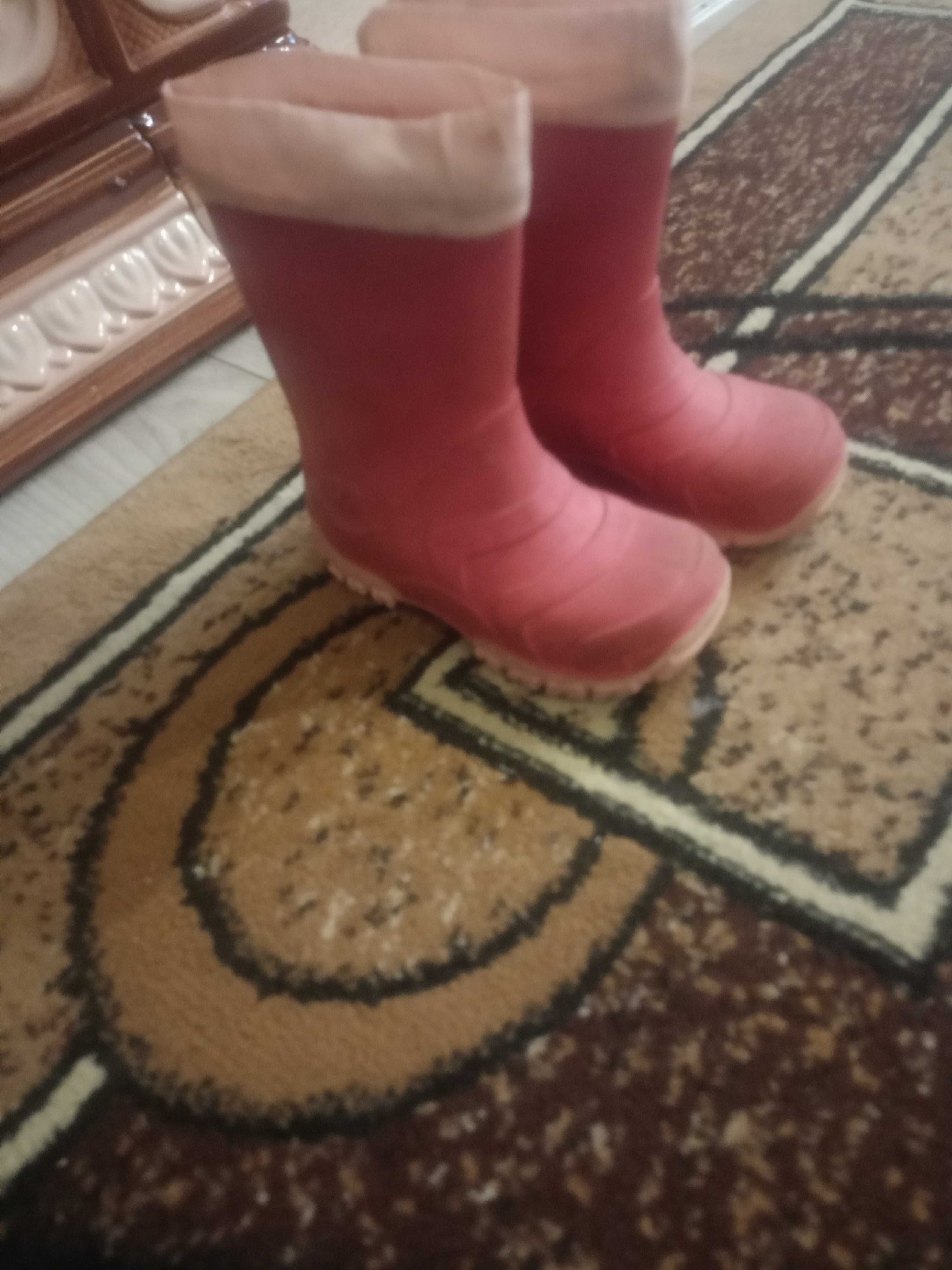 Гумачки дитячі на хлопчика та дівчинку