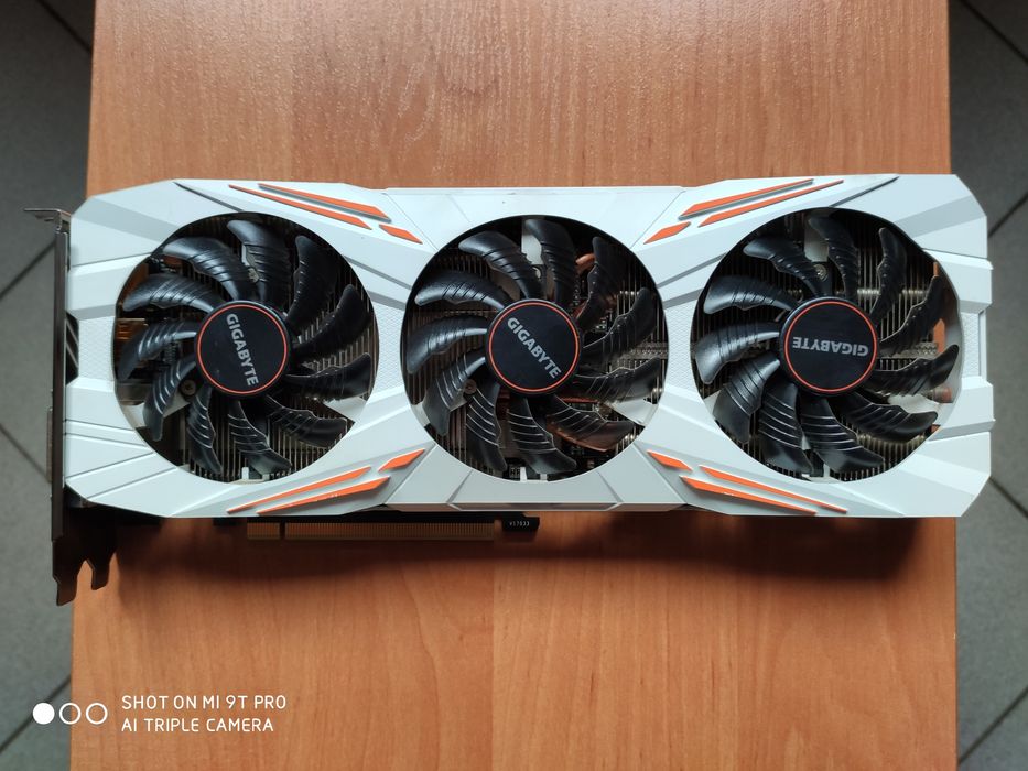 Видеокарта Gigabyte GTX 1080 Ti Gaming OC 11G (GV-N108TGAMING OC-11G)