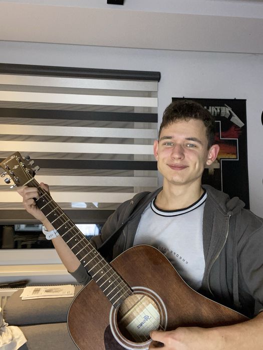 Lekcje gry na gitarze z dojazdem