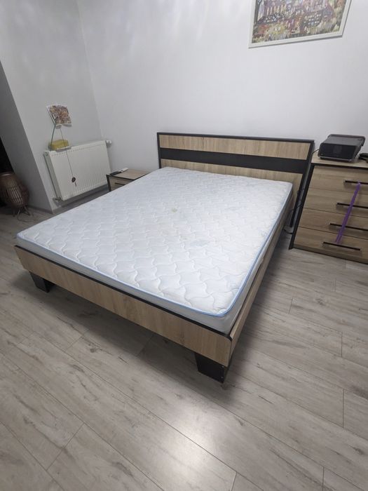 Ліжко з матрасом