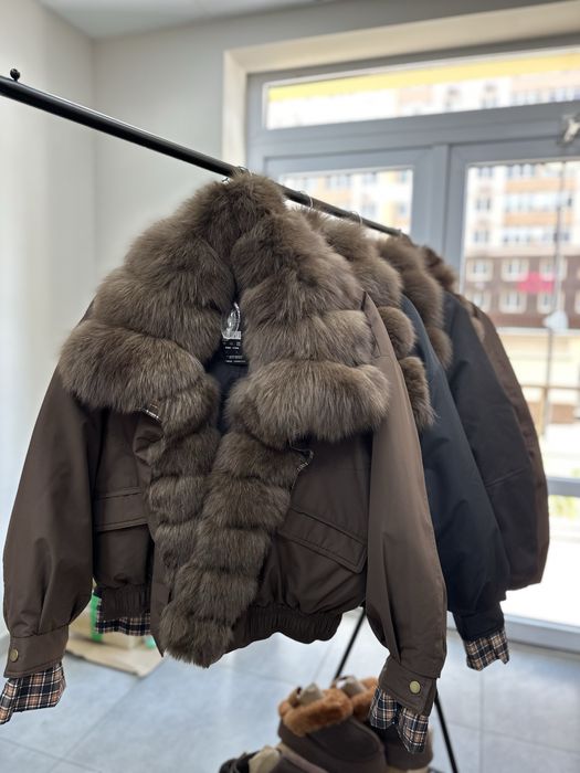 Пуховик з натуральним хутром