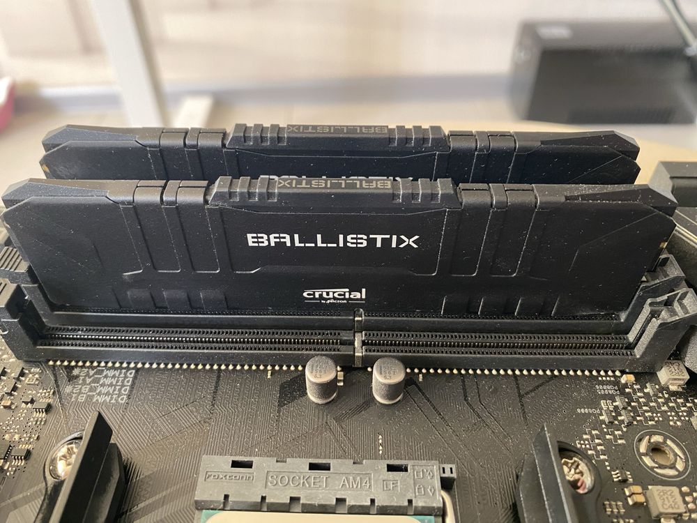 AMD Ryzen 7 3700x+ Asus crosshair hero x470+ DDR 4 32 gb
