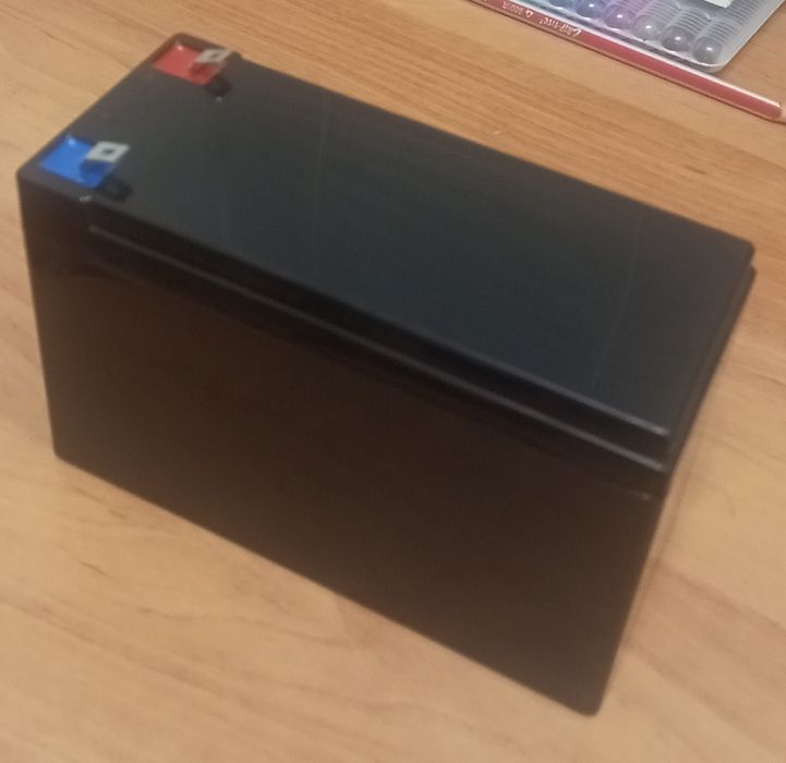 Акумулятор 12v.на базі 18650 -15 Ah