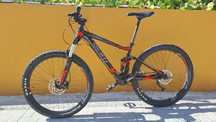 Bicicleta suspensão total