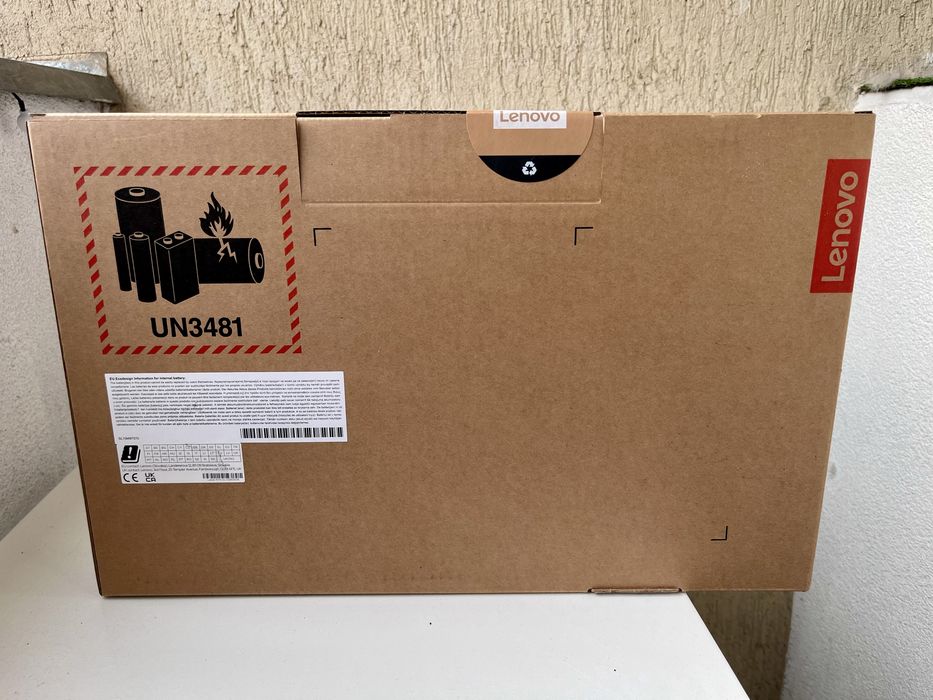 Lenovo IdeaPad Slim 3 15ARP10 - R5 25GB 512GB SSD WIN 11