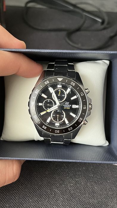 zegarek casio na bransolecie